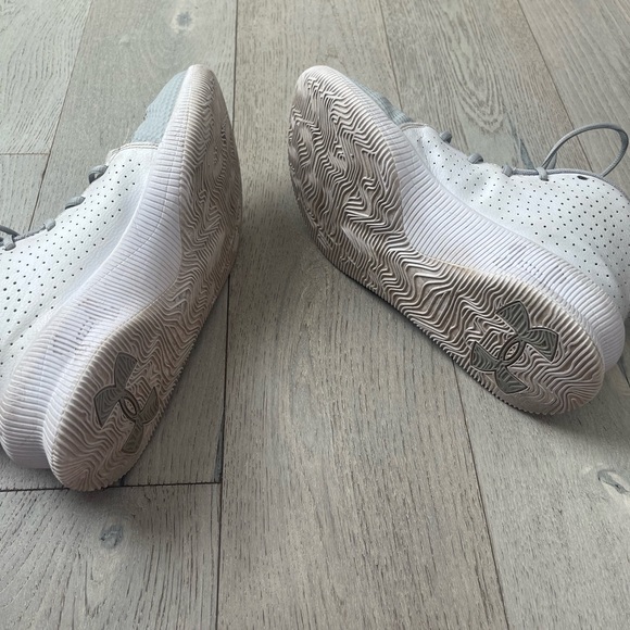 UNDER ARMOUR SNEAKERS - Picture 5 of 5